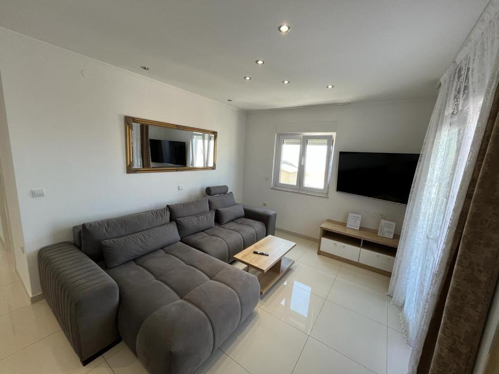 Apartments Pivac ماكارسكا الغرفة الصورة
